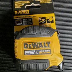 Dewalt 25' Measuring Tape
