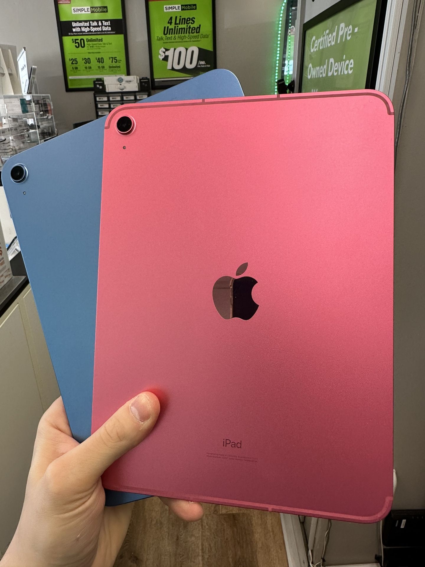 Black Friday Sale iPad 10th Gen. Cellular 64GB 10.9”