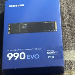 SAMSUNG 990 EVO SSD 1TB, PCIe Gen 4x4, Gen 5x2 M.2 2280 NVMe Internal Solid State Drive, Speeds Up to 5,000MB/s