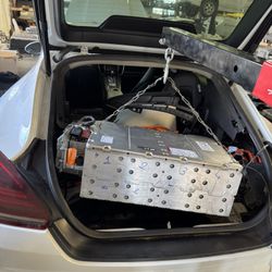 porsche Battery Swap - Panomera, plug in - Cayenne plug in - Li ion battery - oEM
