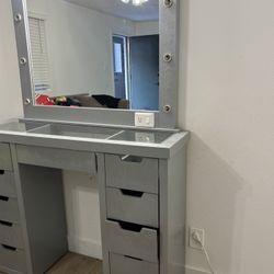 I Got This Gray Vanity On Sell Everything Works Perfectly Fine It Just Missing Some Light Bulb And The Seat Or Chair !! 