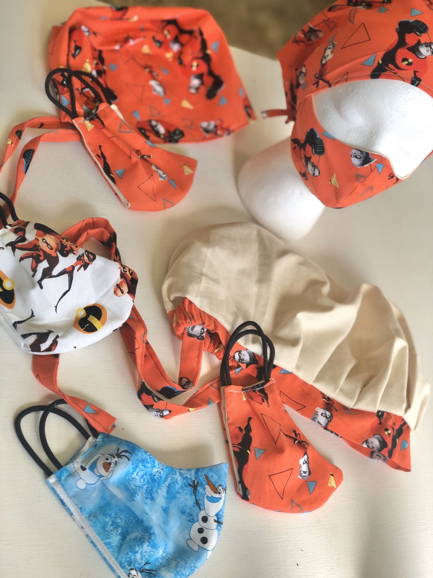 Mask/ mascaras 8$ and cap for nurse 20$