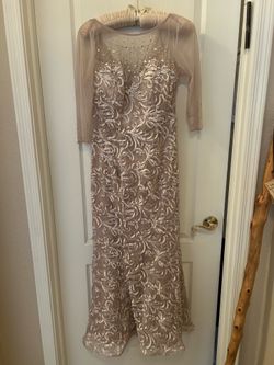 Ignite Evenings Formal Gown - size 6 - New