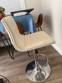 Luxury High Top Chair