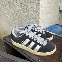 Adidas Campuses Size 7.5 