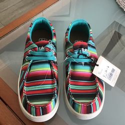 NWT~ARIAT~Youth~Kids Size USA 9 Med~ Hilo Casual Slip-on shoes in the Striking Serape~BRAND NEW