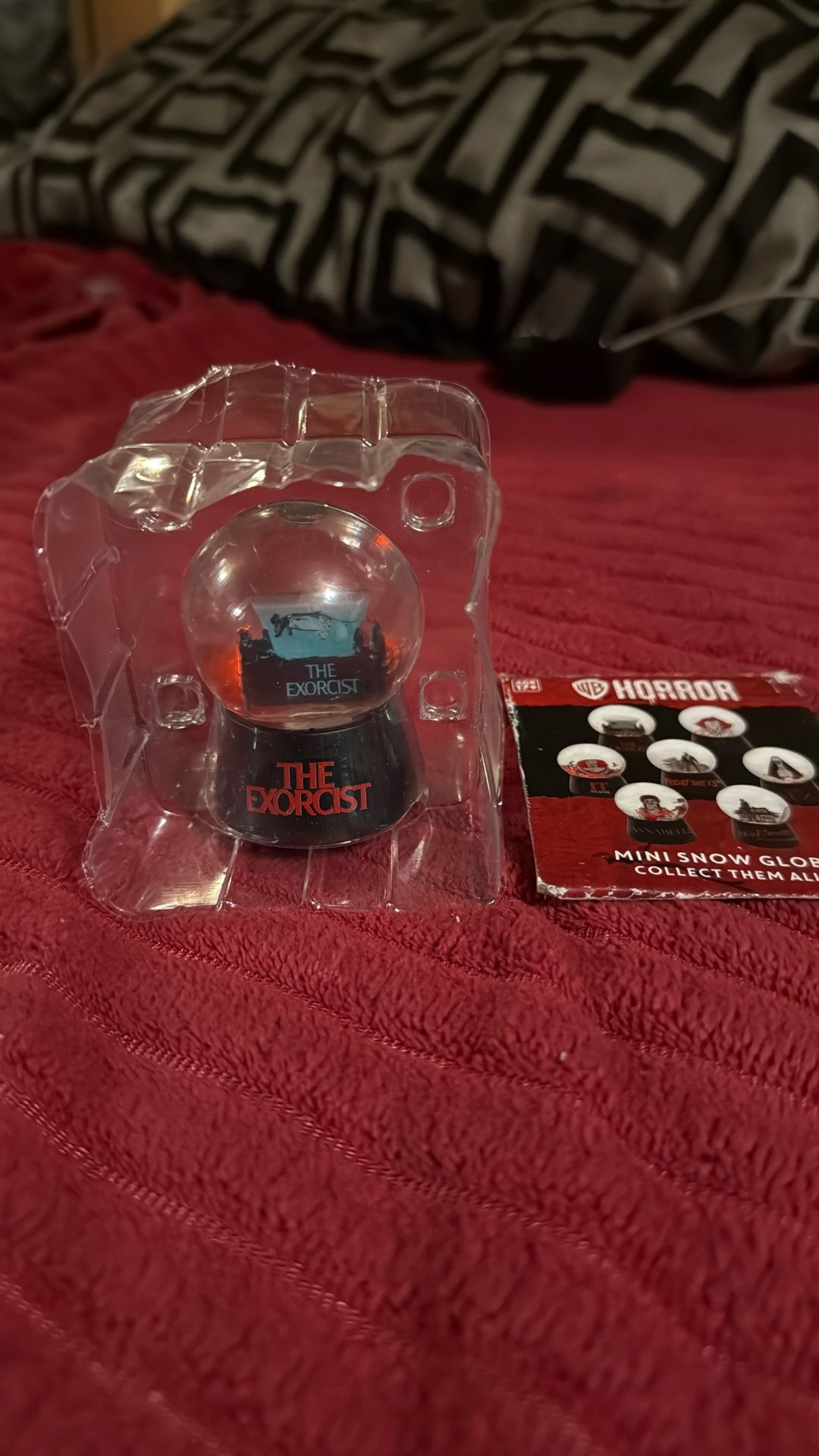 CultureFly Warner Bros Horror Mini Snowglobe "The Exorcist" Mini Snow Globe