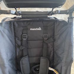 Munchkin Foldable stroller