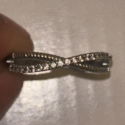 10k White Gold Female Wedding Ring 