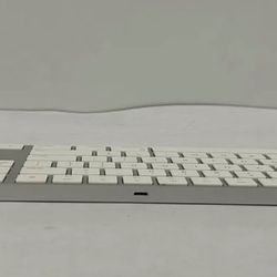 Apple  Bluetooth Keyboard With Number Pad - Wireless Lightning Bluetooth Magic Keyboard 
