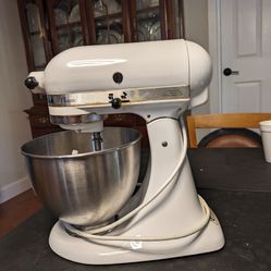 Kitchen Aid Mixer 