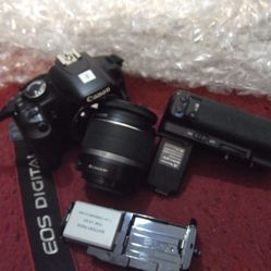 Canon EOS Rebel XSI 12.2MP w/ EF-S 18-55mm IS Lens