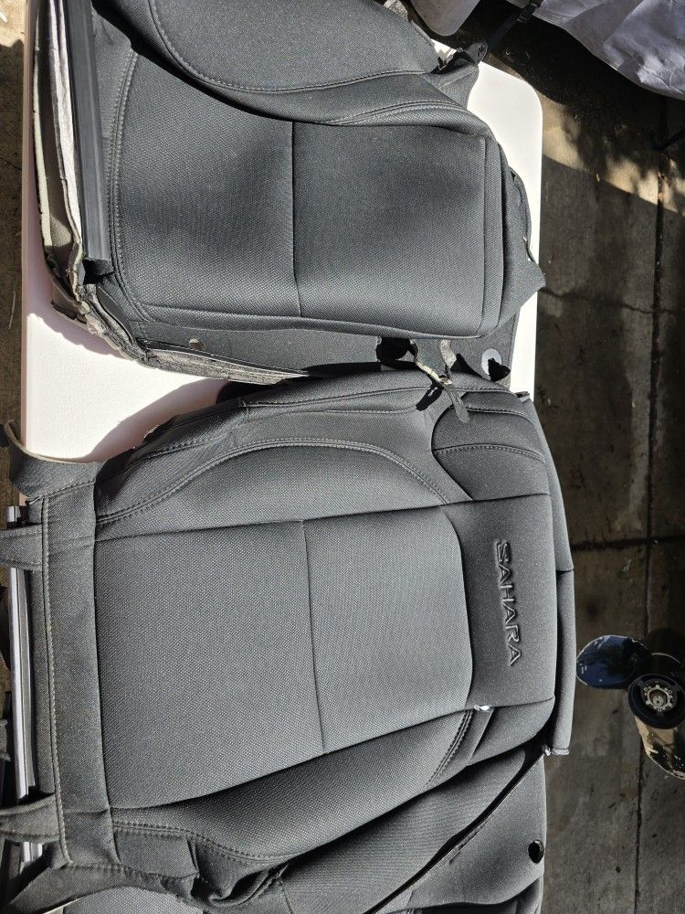 2019 Jeep Wrangler JL Sahara Front Seat Upholstery