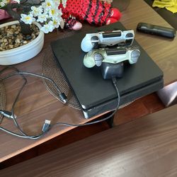 PS4 Slim 500 GB