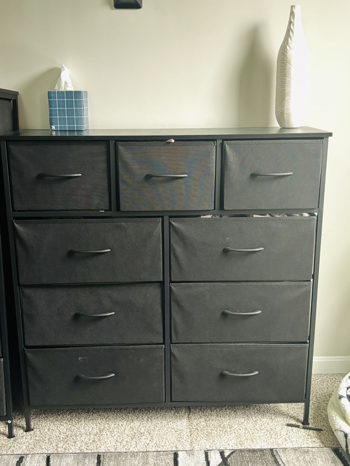 DUMOS Dresser for Bedroom, Storage Drawers, Fabric Storage Tower with 9 Drawers, Chest of Drawers with Fabric Bins, Sturdy Metal Frame, Wood Tabletop