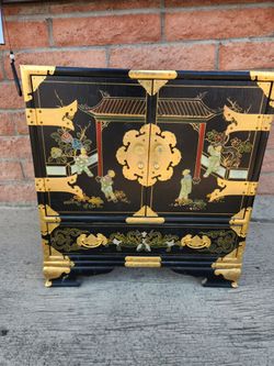 Black Finish Chinoiserie Cabinet with Brass Fittings