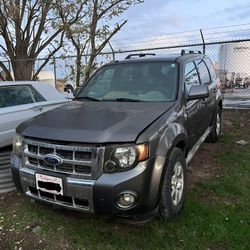 *****2009 Limited Escape Ford 4x4***