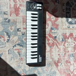 Midi Keyboard AKM320