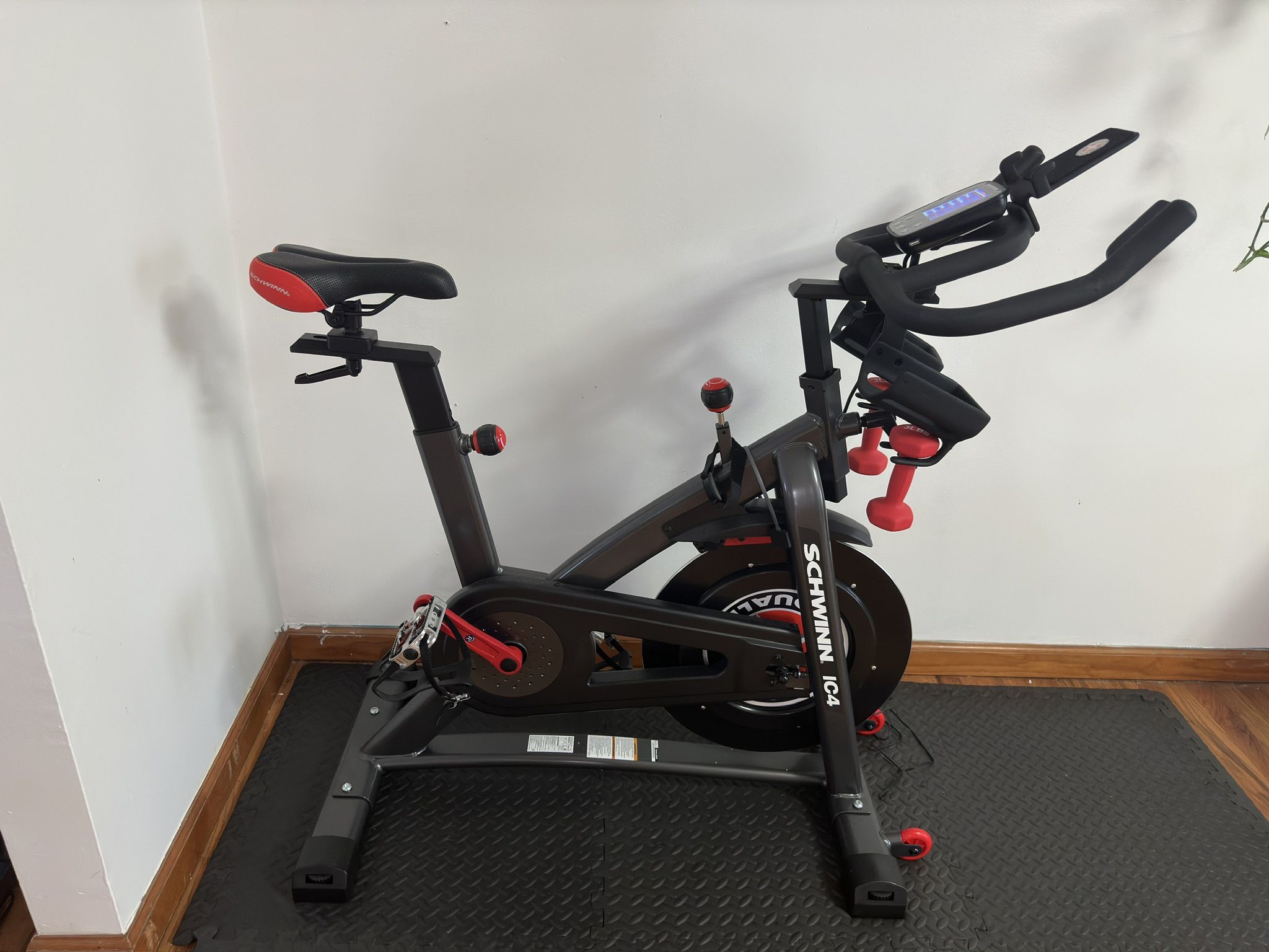 Schwinn IC4 Indoor Cycling Exercise Bike (New)