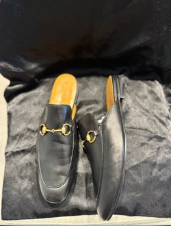 Gucci Black Leather Bit Loafers with Gold Hardware