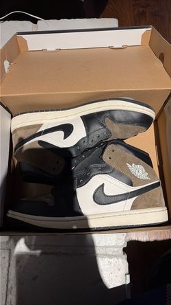 Air Jordan 1 mid Sneakers