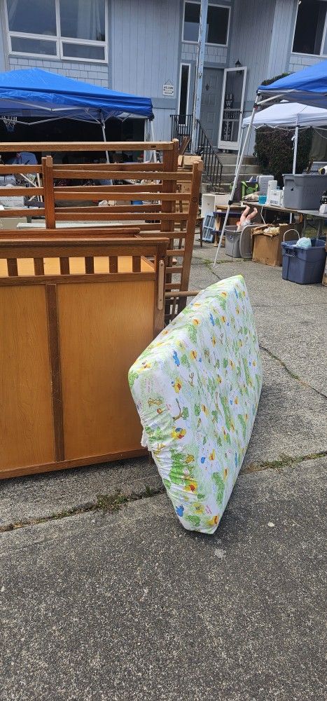 Crib And Changing Table Combo