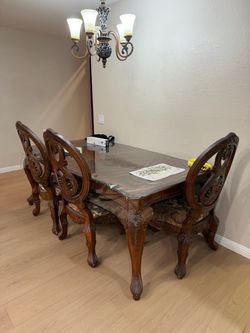 6 Seater Dining Table