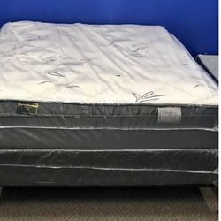 ⚡️BRAND New Queen Pillow Top Mattresses⚡️
