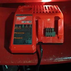 Milwaukee 12 & 18 Volt Battery Charger