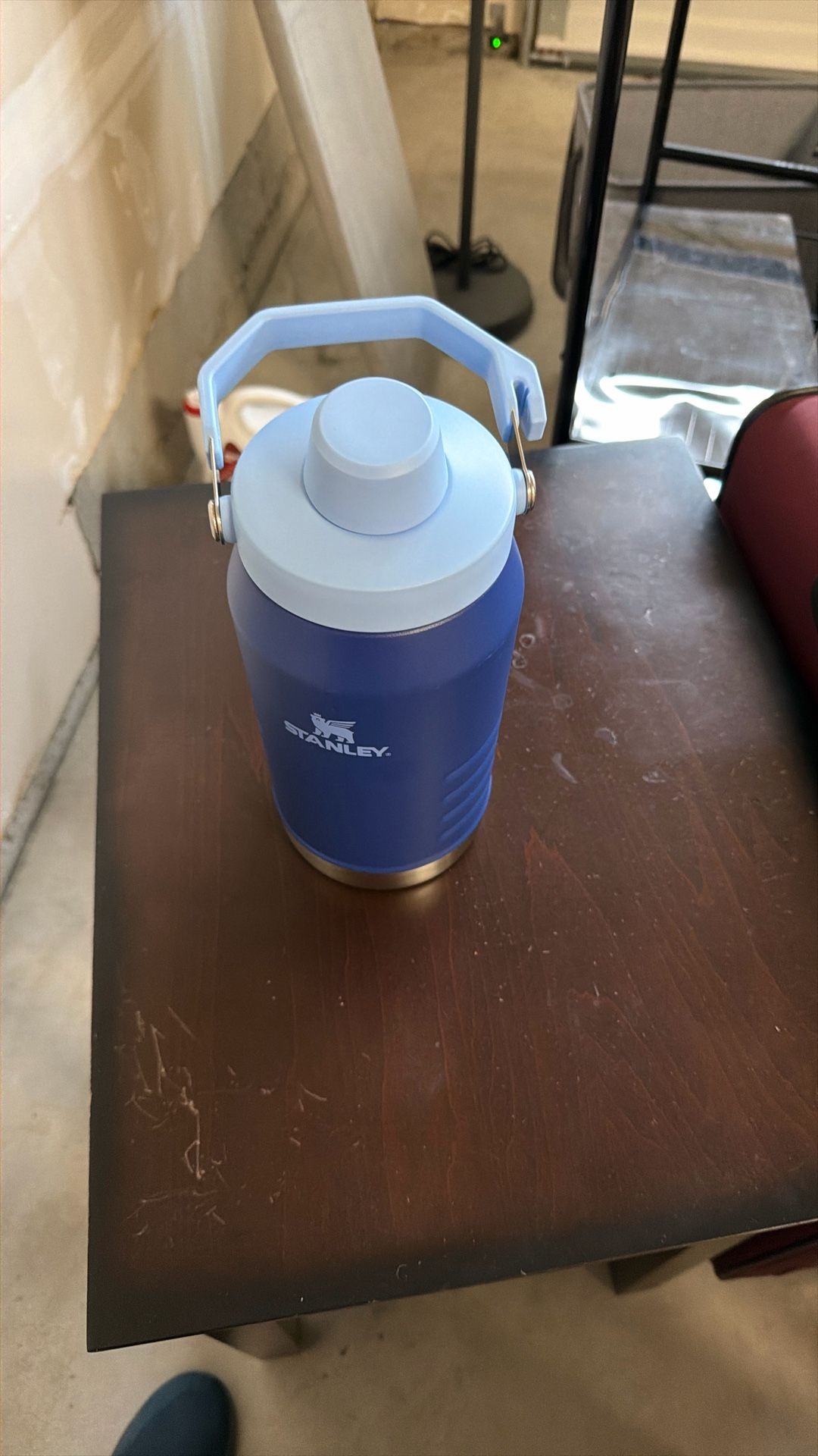 Stanley Thermos 64 Oz