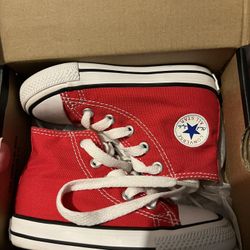 Red Converse 