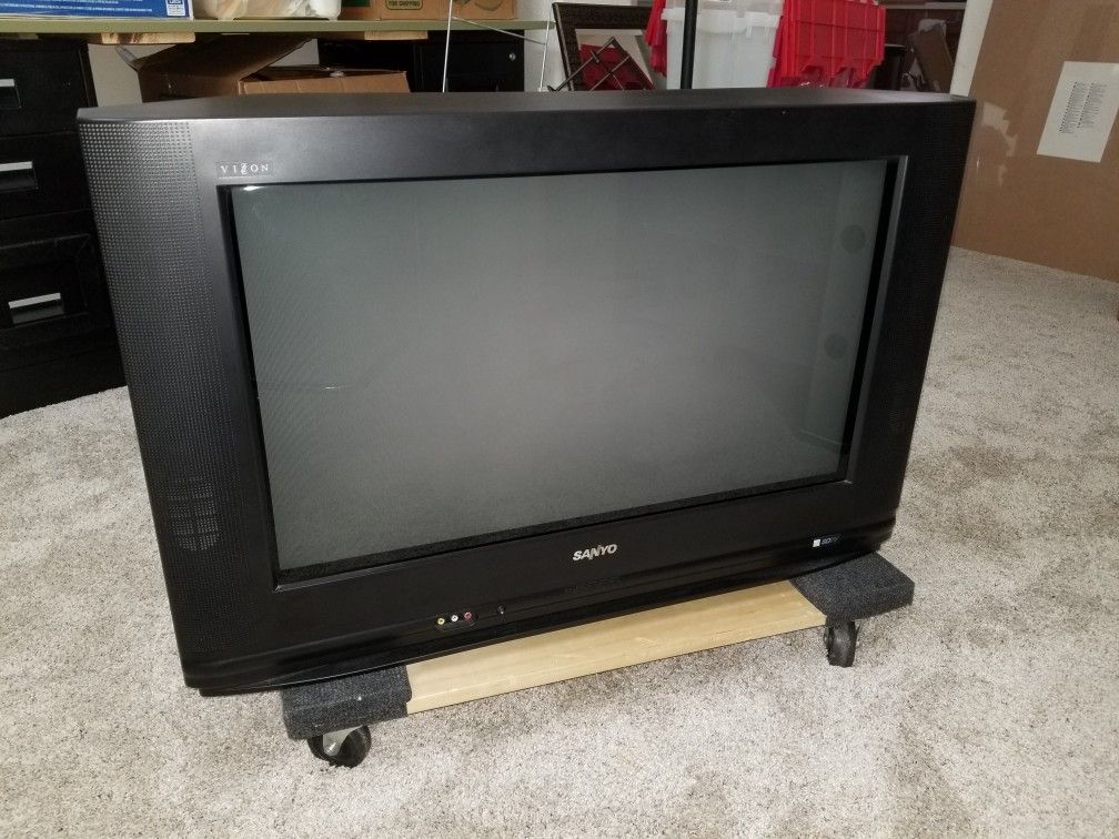 Sanyo Vizon 30" Widescreen CRT TV HT30547