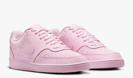 Brand New Pink Nike Shoes