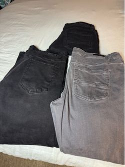 Men’s Clothing Bundle: Kenneth Cole Jeans & Shorts