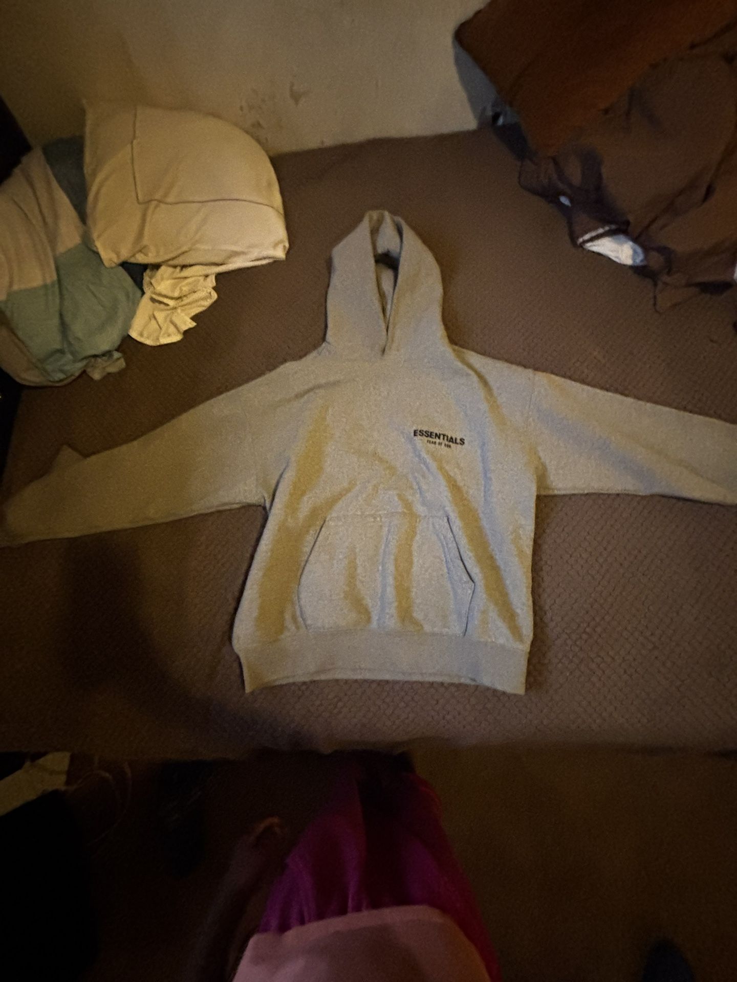 Essential hoodie