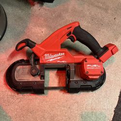Milwaukee M18 Fuel brushless Compact Bandsaw 