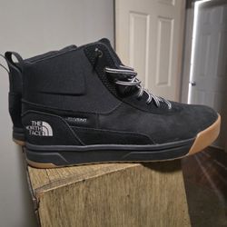NORTH FACE Men's Larimer SIZE 10.5 Mid Waterproof Boots