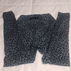 PINK Leopard Print Leggings size M