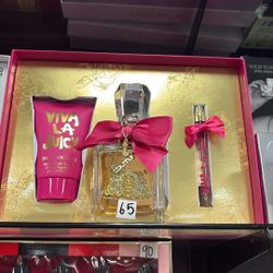 Viva La Juicy Women Perfume Set $65