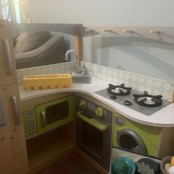 Kids play kitchen
