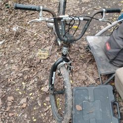 Mongoose 20 inch Bmx