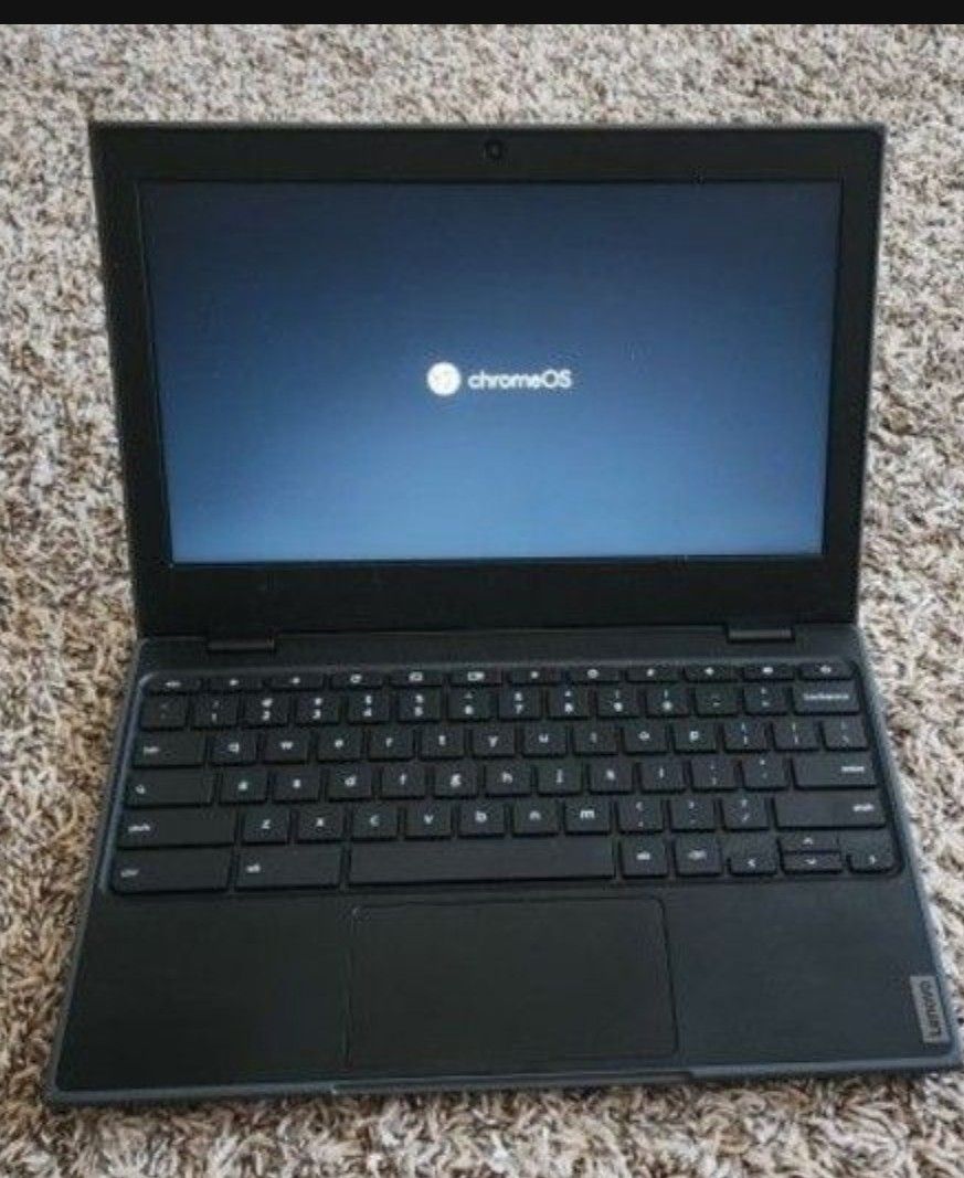 Chromebook Lenovo E100 ( With Charger)