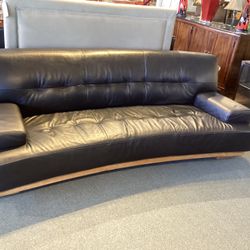 Black Tufted Leather Curve Sofa W/ Wooden Legs   SKU  K859QY