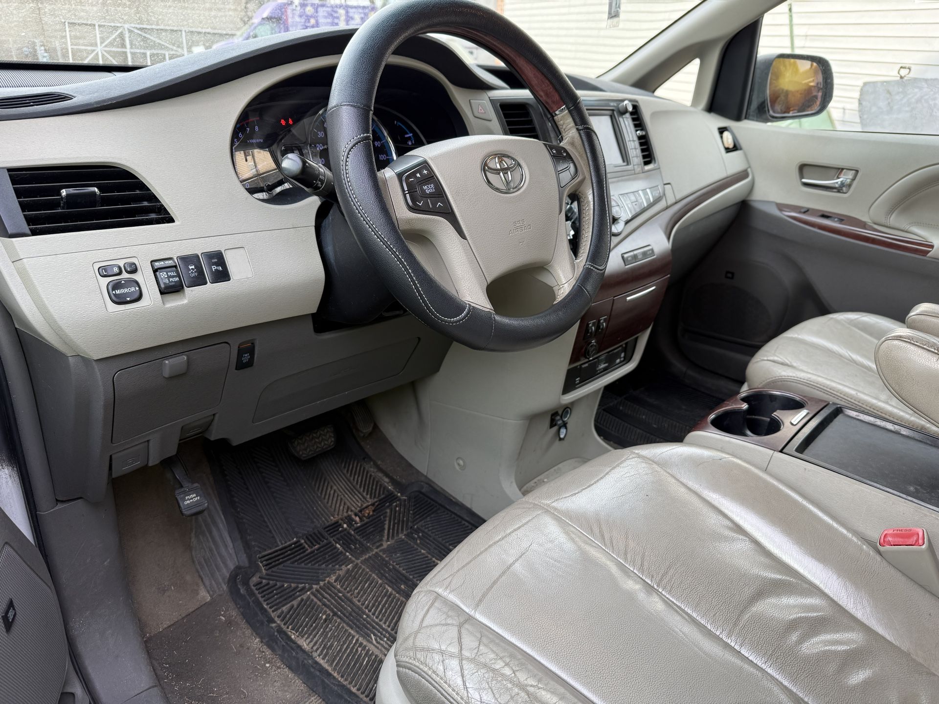 2011 Toyota Sienna