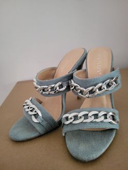 Venus High Heels Size 7