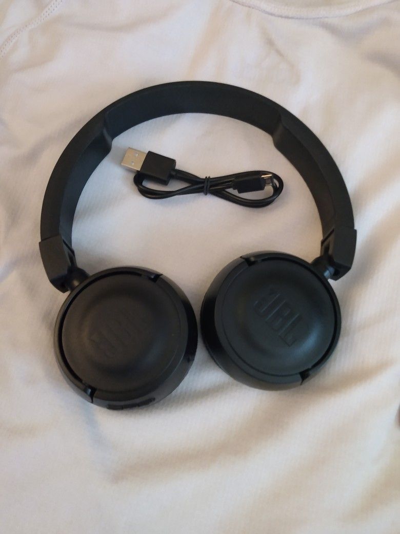 JBL HEADPHONES BLUETOOTH WIRELESS