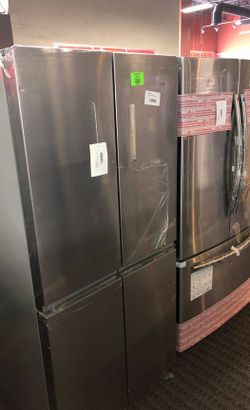 Brand New Frigidaire 17.4 cu. ft. 4 Door French Door Refrigerator in Brushed Steel with Adjustable Freezer Storage 2W