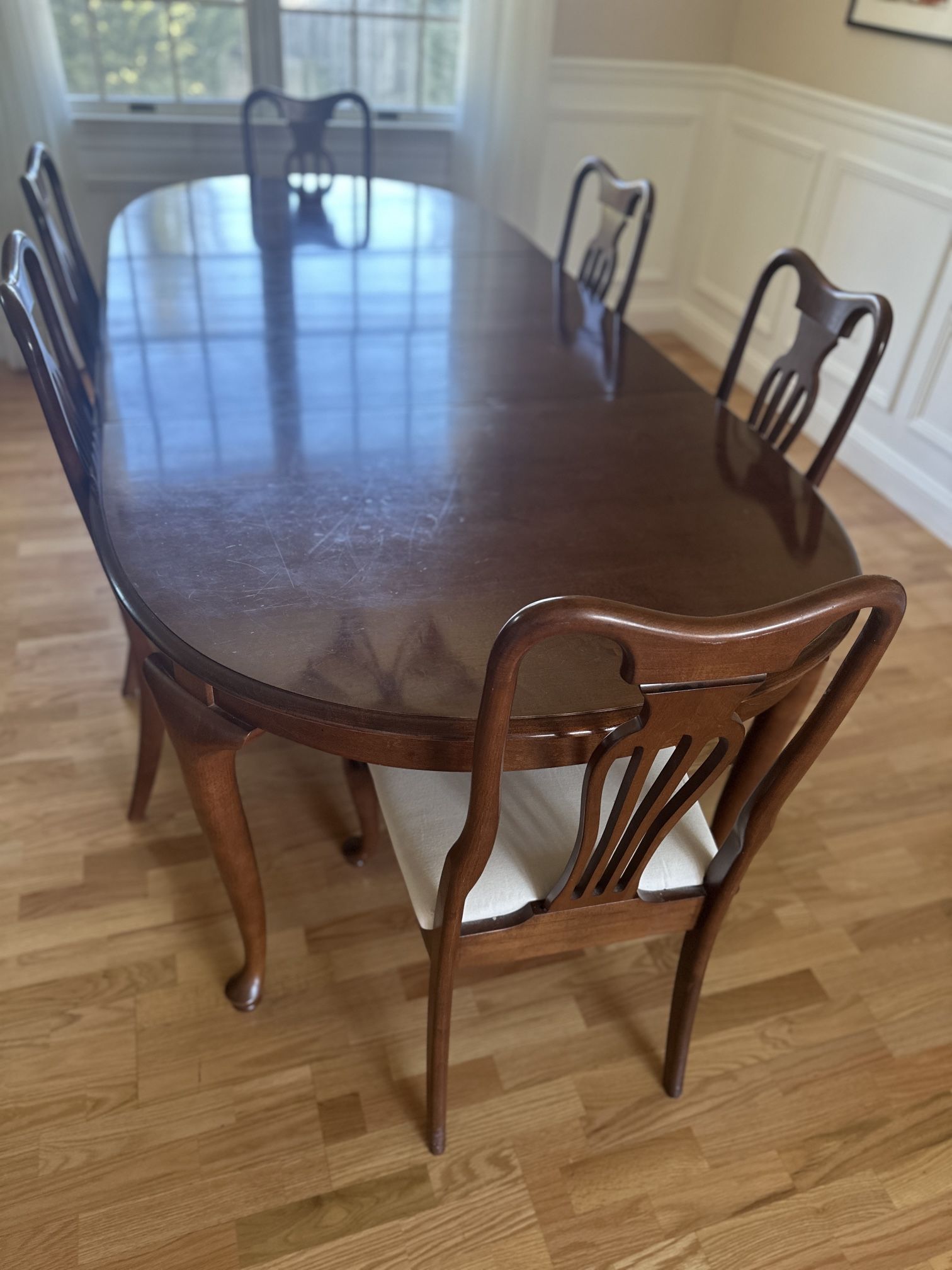 Dining Table (With 6 Chairs)