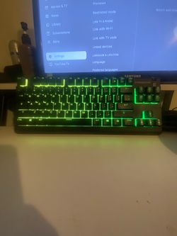 SteelSeries Apex 3 TKL.