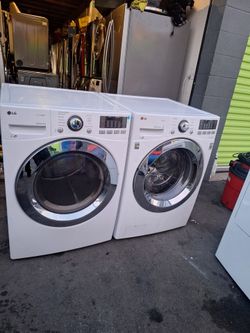LG Washer & Dryer Set